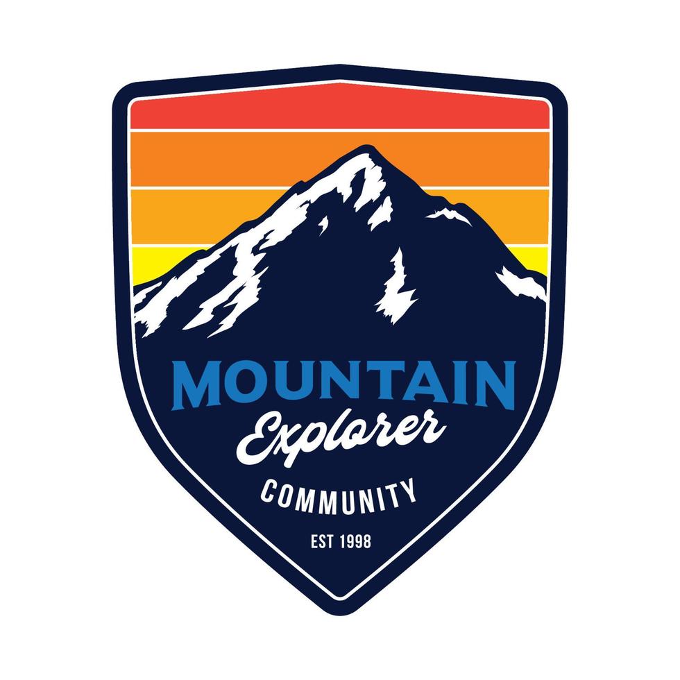 berg äventyr utomhus- vektor illustration logotyp design, perfekt för tshirt och bricka design