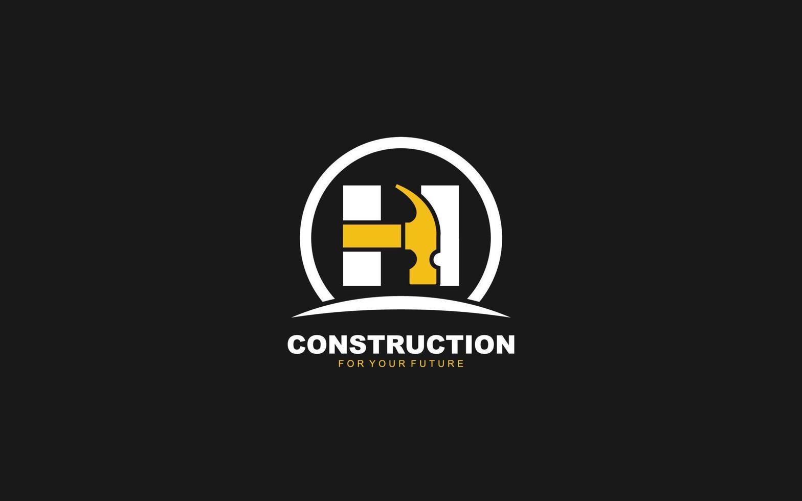 h-Logo-Konstruktionsvektor für Holzbearbeitungsunternehmen. Anfangsbuchstaben-Hammer-Vorlagenvektorillustration für Ihre Marke. vektor