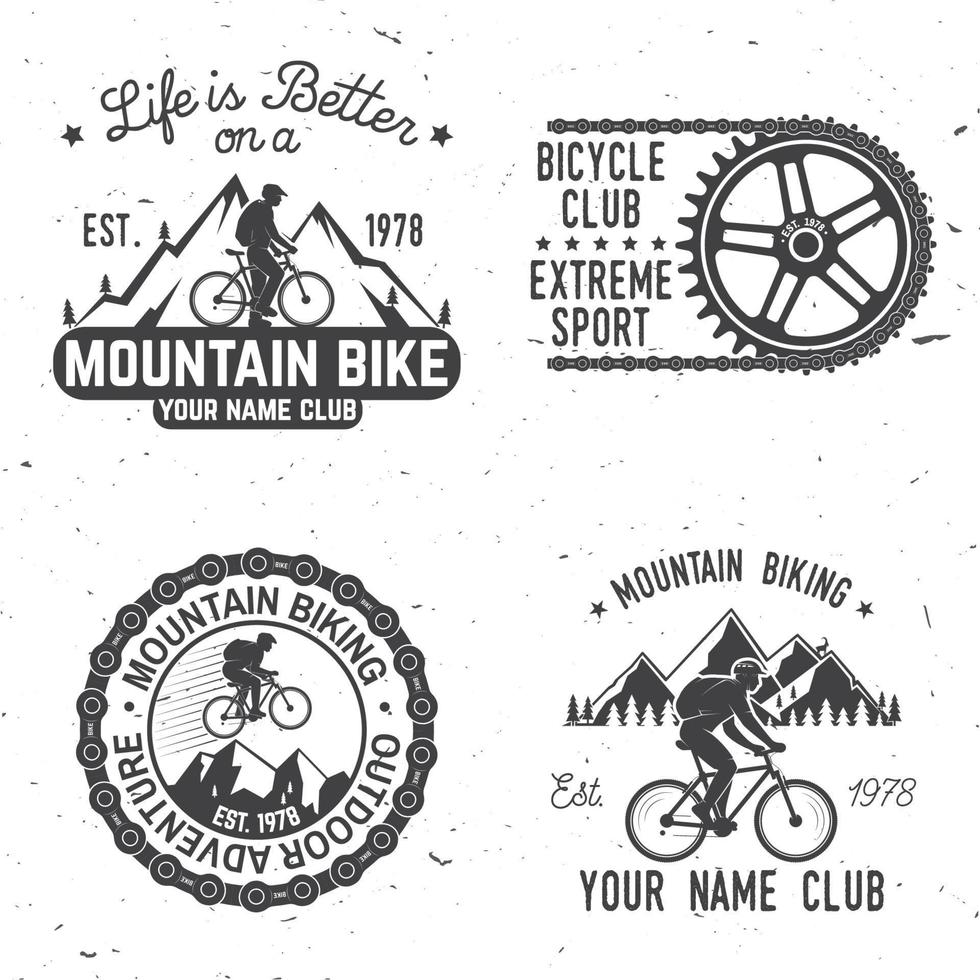 Vintage-Typografie-Design mit Auto und Anhänger, Mountainbikes und Bergsilhouette. vektor