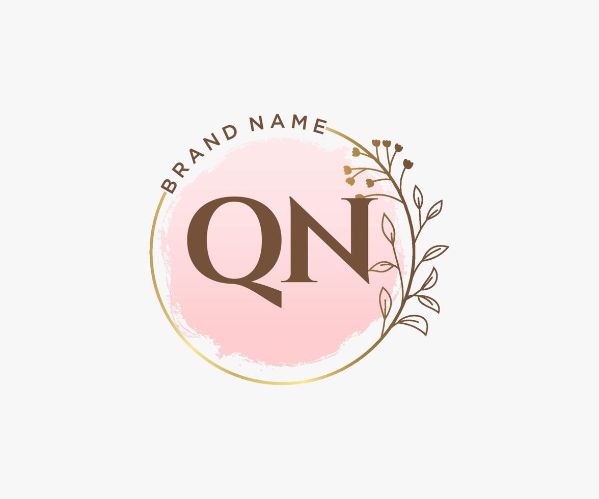 första qn feminin logotyp. användbar för natur, salong, spa, kosmetisk och skönhet logotyper. platt vektor logotyp design mall element.
