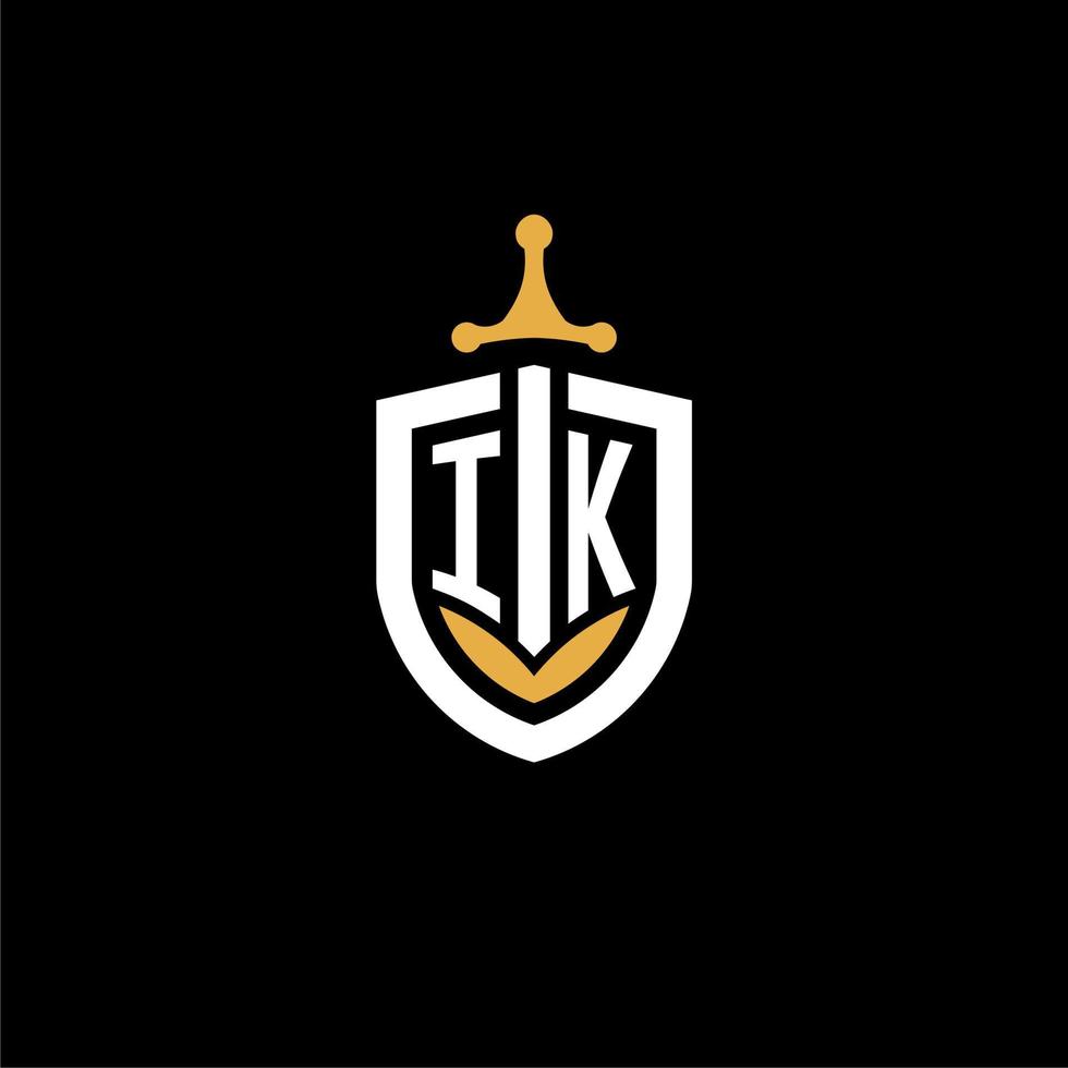 kreativ brev ik logotyp gaming esport med skydda och svärd design idéer vektor