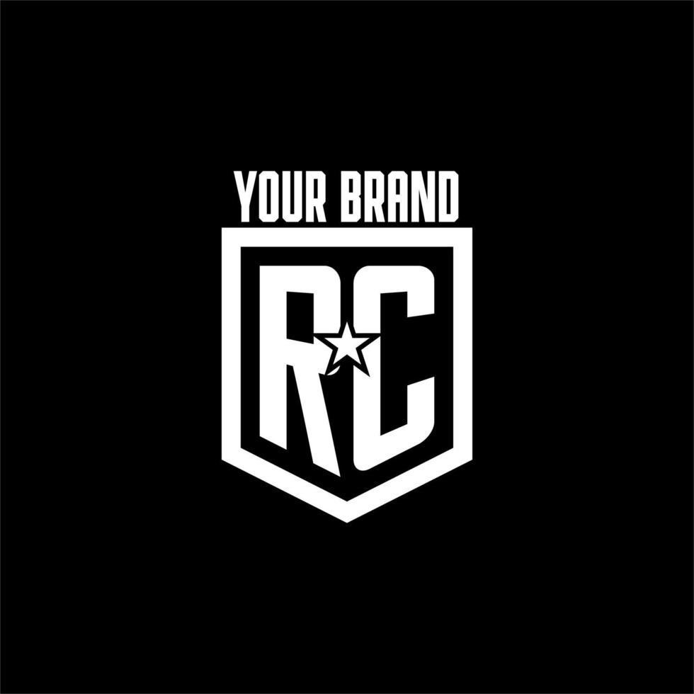 rc anfängliches Gaming-Logo mit Schild- und Sterndesign vektor