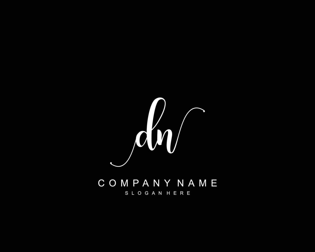 anfängliches dn-schönheitsmonogramm und elegantes logo-design, handschriftliches logo der ersten unterschrift, hochzeit, mode, blumen und botanik mit kreativer vorlage. vektor