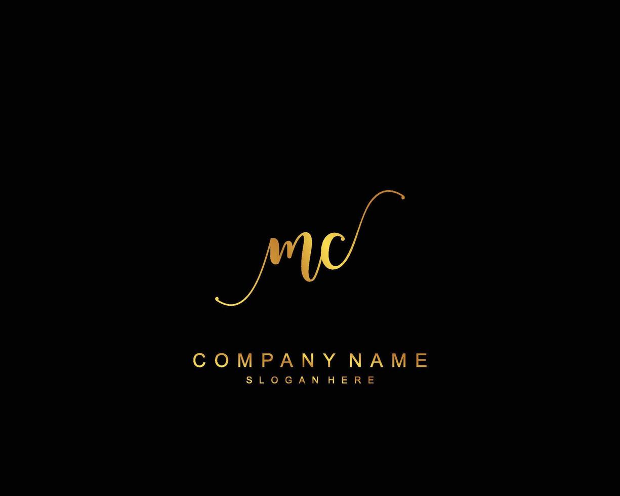 första mc skönhet monogram och elegant logotyp design, handstil logotyp av första signatur, bröllop, mode, blommig och botanisk med kreativ mall. vektor