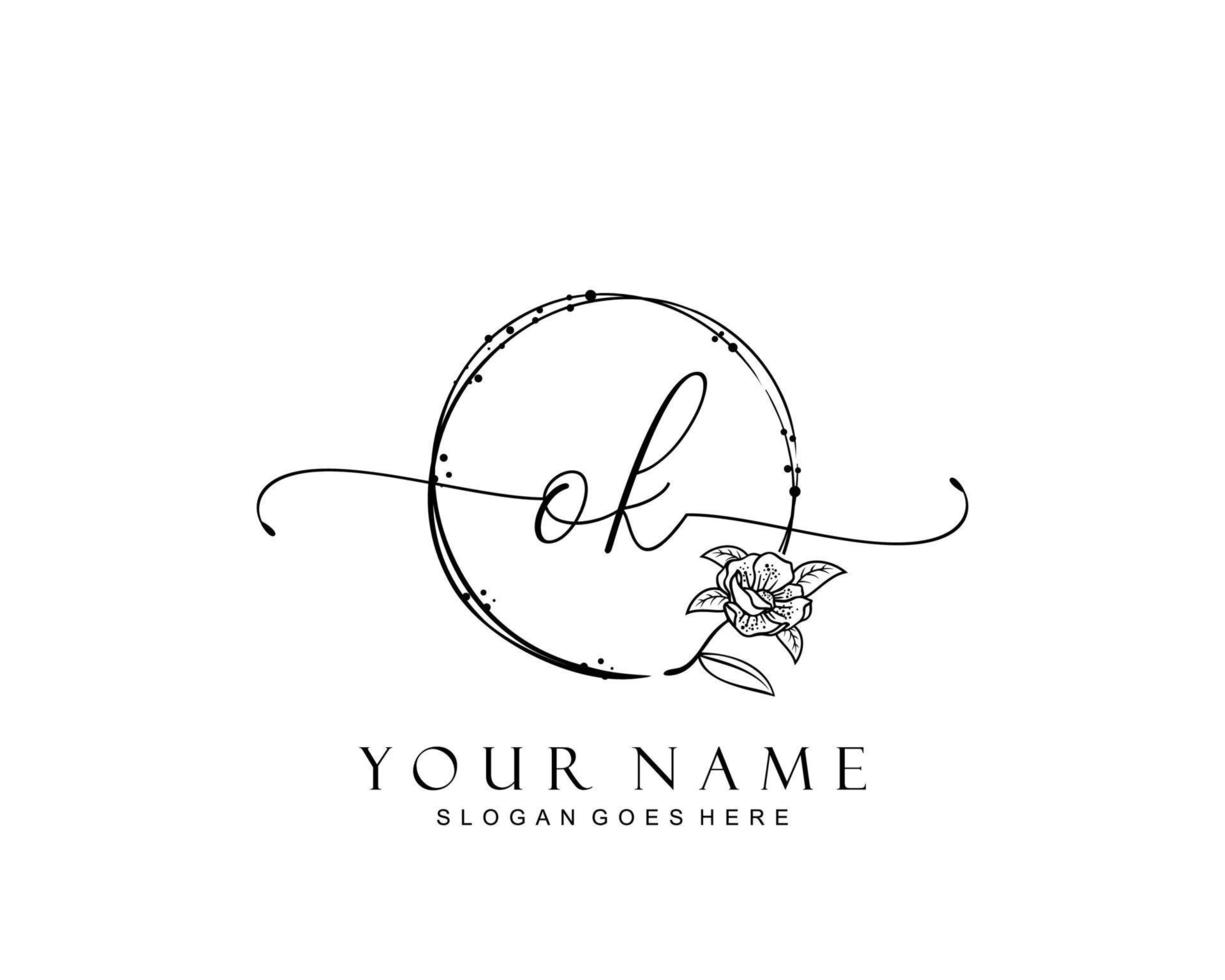 initiales ok schönheitsmonogramm und elegantes logodesign, handschriftliches logo der ersten unterschrift, hochzeit, mode, blumen und botanik mit kreativer vorlage. vektor