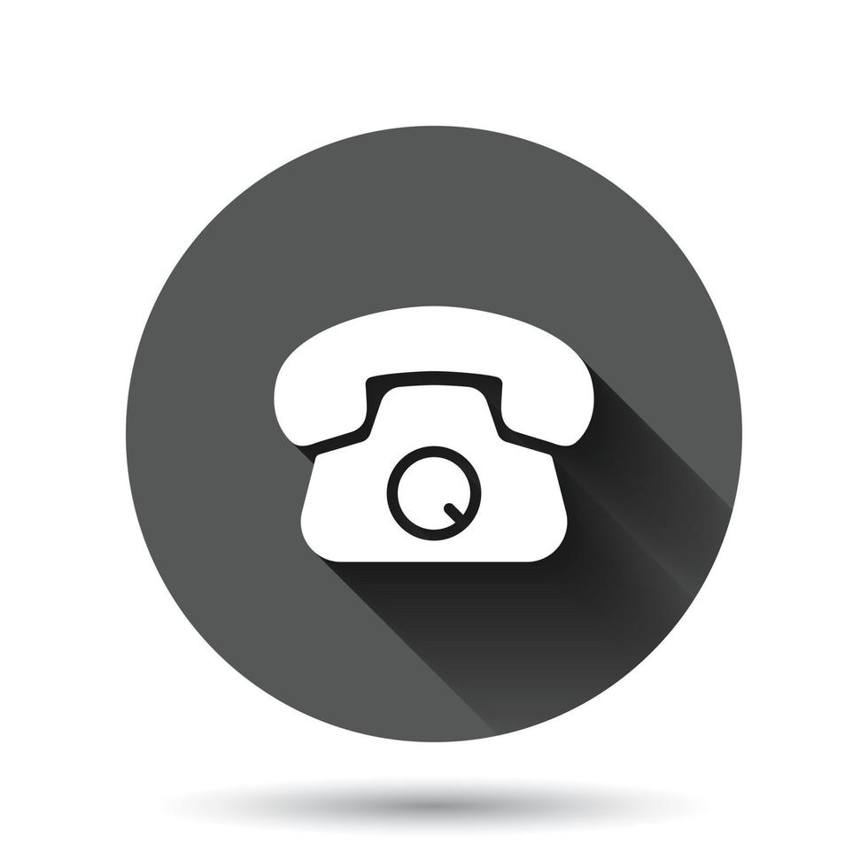 mobil telefon ikon i platt stil. telefon prata vektor illustration på svart runda bakgrund med lång skugga effekt. hotline Kontakt cirkel knapp företag begrepp.