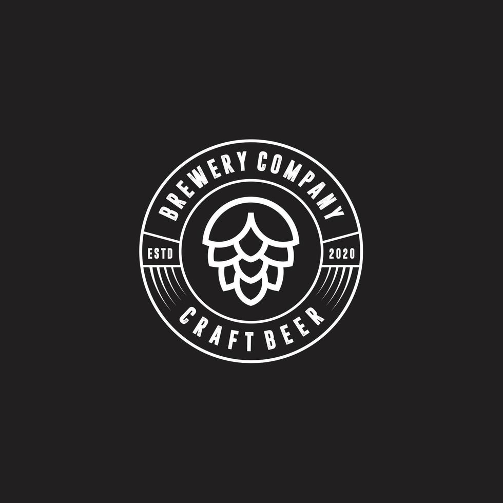 Brauerei minimalistisches Logo-Design, Etikett, Abzeichen, Emblem mit Hopfen. Craft Beer Vintage Retro-Stil. auf hintergrund isoliert. Vektor-Symbol-Illustration. vektor