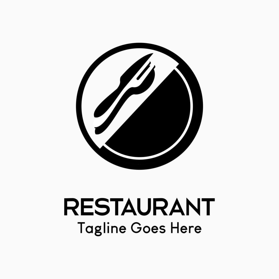 Besteck Symbol. Messer, Gabel und Löffel gestapelt oben im ein Platte. Logo zum Restaurant Geschäft, einfach, Luxus und modern Vektor Illustration