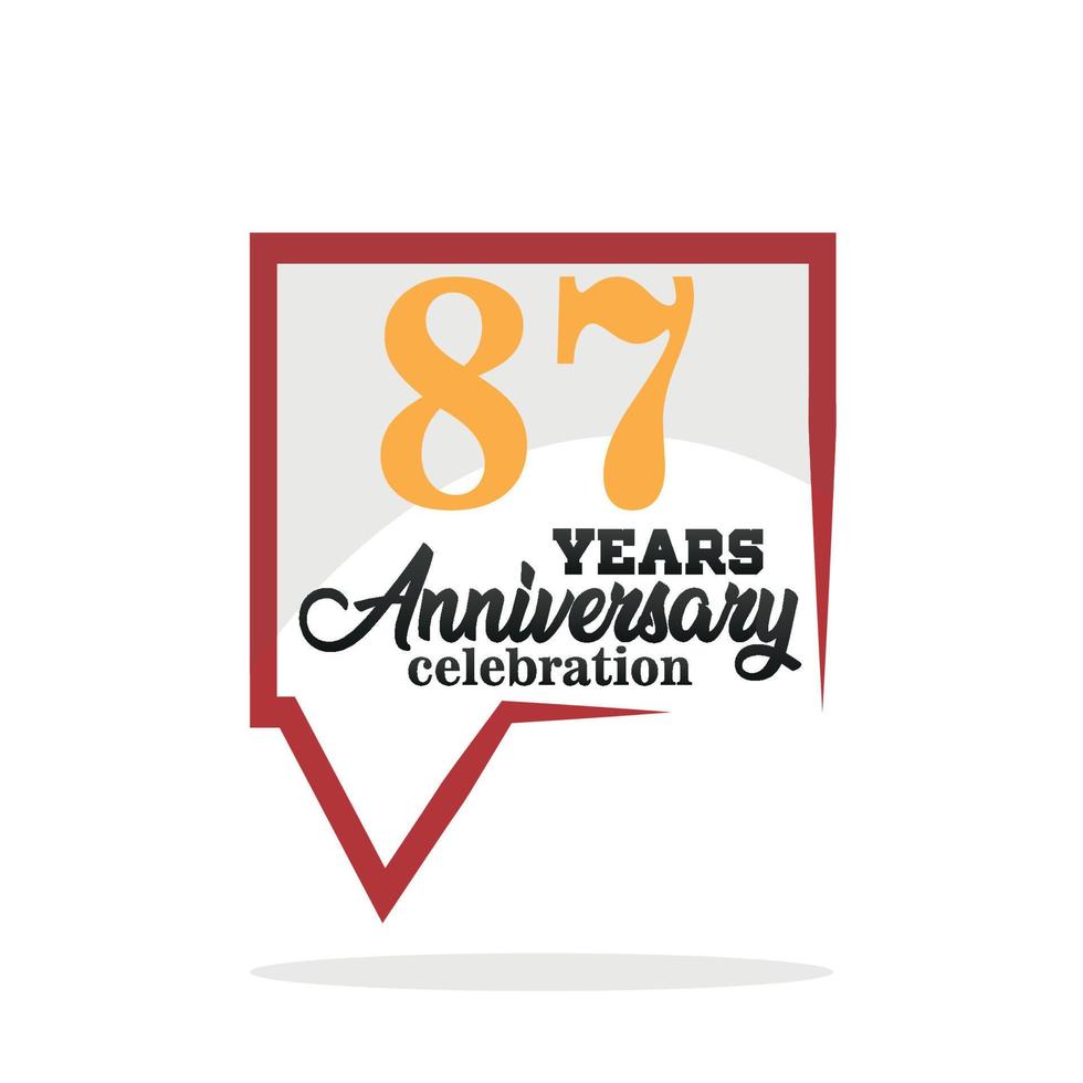 87 Jahr Jahrestag Feier Jahrestag Logo mit Rede Blase auf Weiß Hintergrund Vektor Design zum Feier Einladung Karte und Gruß Karte