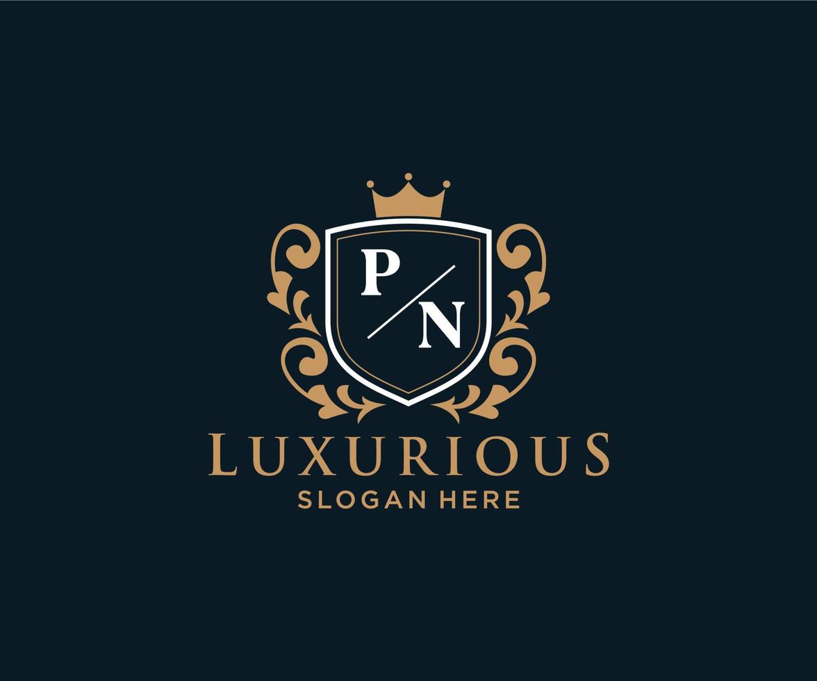 Royal Luxury Logo-Vorlage mit anfänglichem pn-Buchstaben in Vektorgrafiken für Restaurant, Lizenzgebühren, Boutique, Café, Hotel, Heraldik, Schmuck, Mode und andere Vektorillustrationen. vektor