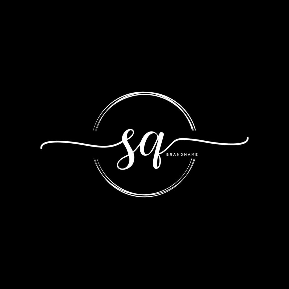 Initiale sq feminin Logo Sammlungen Vorlage. Handschrift Logo von Initiale Unterschrift, Hochzeit, Mode, Schmuck, Boutique, Blumen- und botanisch mit kreativ Vorlage zum irgendein Unternehmen oder Geschäft. vektor