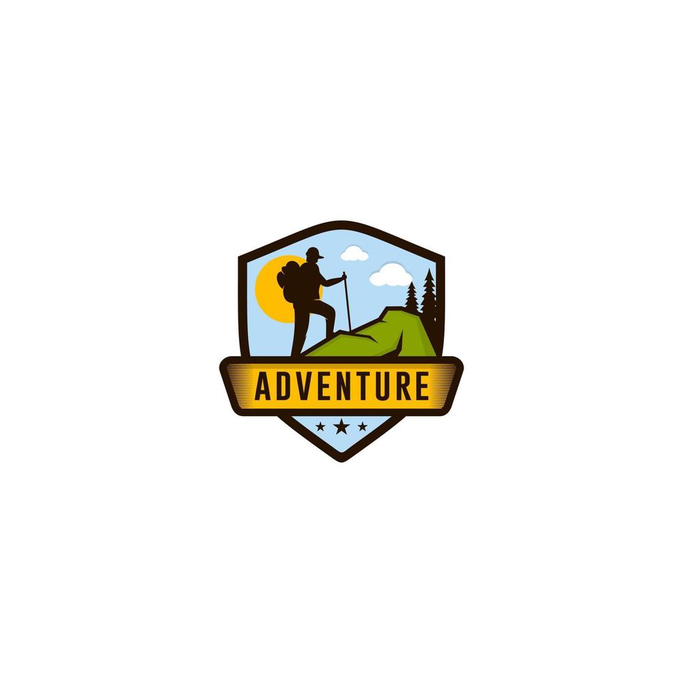 Logo-Vektorvorlage für Bergwanderungen vektor