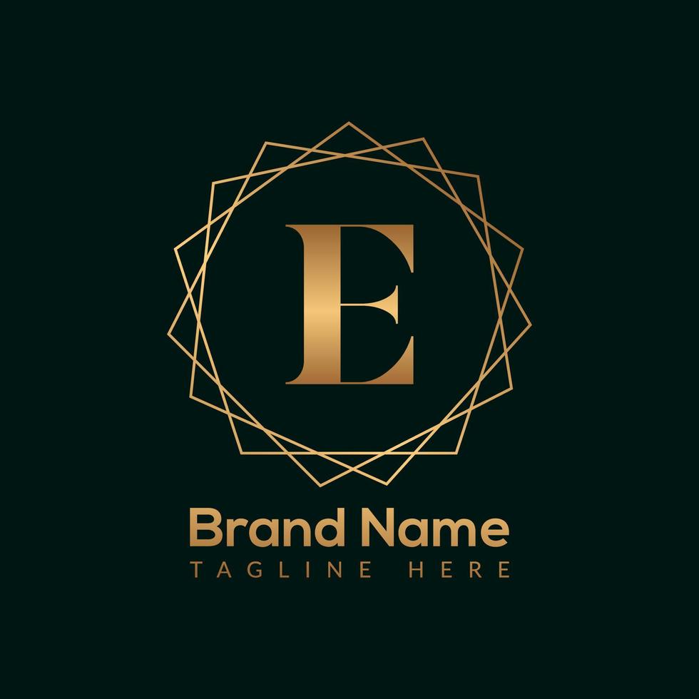 Luxus Brief e Gold Königin Design Logo. elegant Gold Logo Design consept zum Boutique, Restaurant, Hochzeit Service, Hotel oder Geschäft Identität. vektor