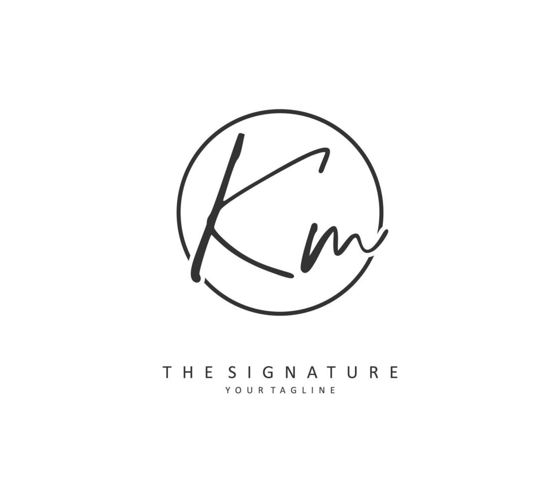 k m km första brev handstil och signatur logotyp. en begrepp handstil första logotyp med mall element. vektor