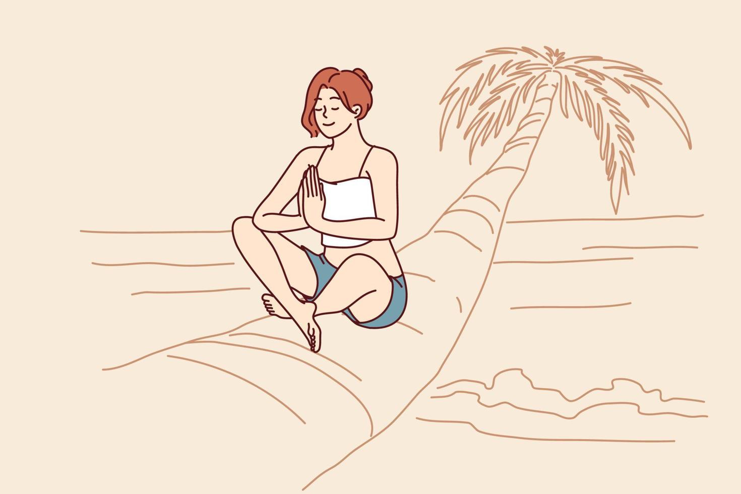 kvinna håller på med yoga Sammanträde på handflatan träd i lotus placera njuter sommar resa och mediterar på strand. flicka avkopplande på strand med hav är förtjust av yoga och solbad under resa till ö i hav vektor