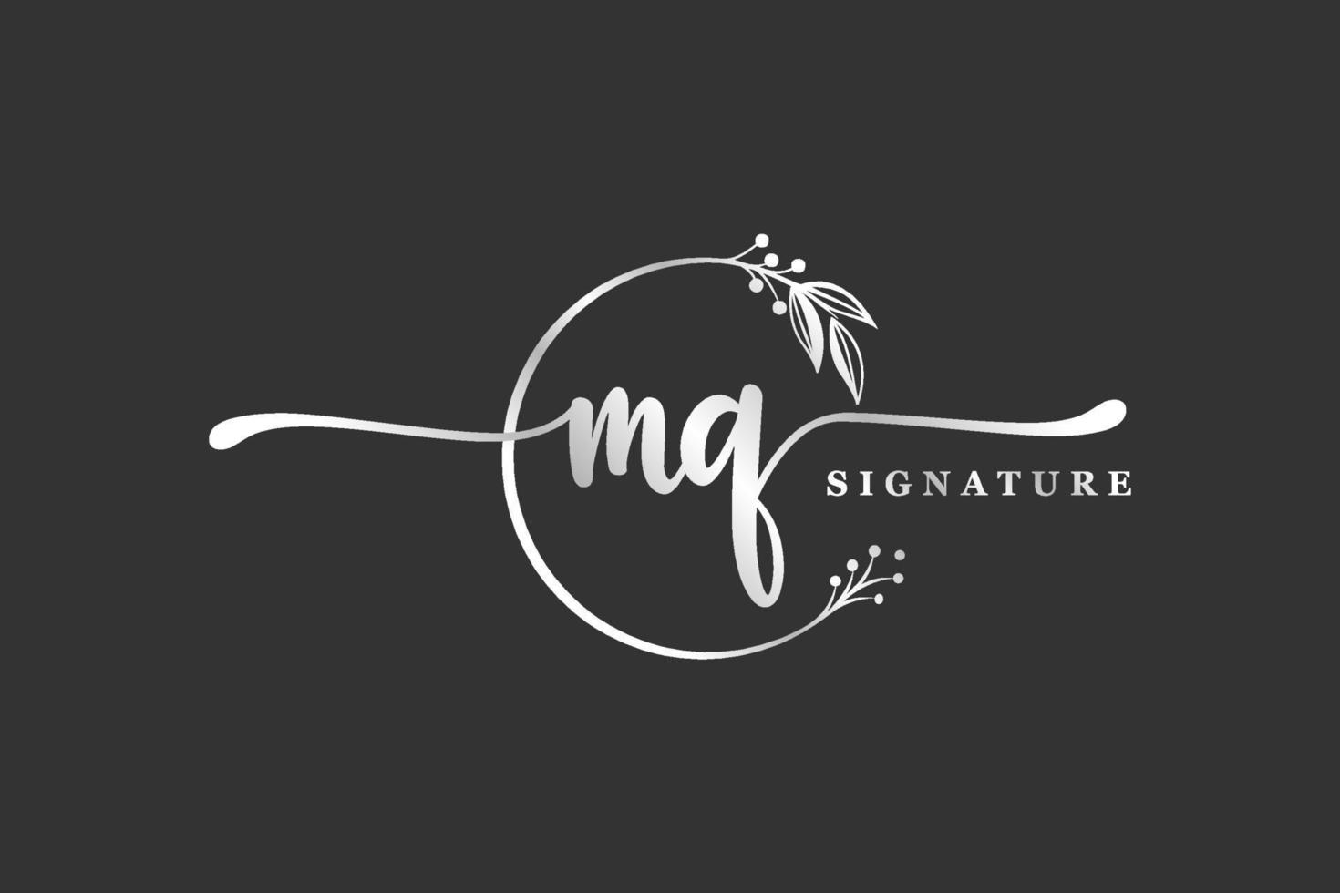 lyx signatur första m q logotyp design isolerat blad och blomma vektor