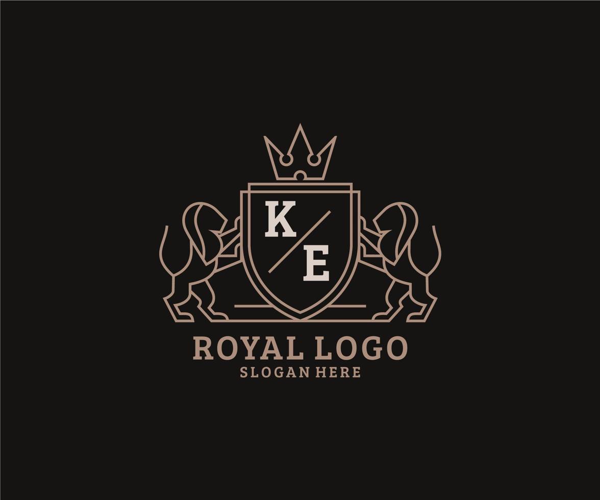 Initial ke Letter Lion Royal Luxury Logo Vorlage in Vektorgrafiken für Restaurant, Lizenzgebühren, Boutique, Café, Hotel, Heraldik, Schmuck, Mode und andere Vektorillustrationen. vektor