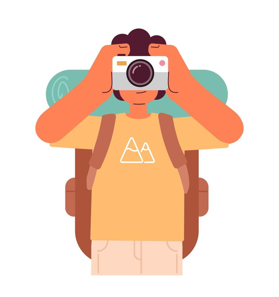 manlig turist tar bilder med omedelbar kamera semi platt färgrik vektor karaktär. redigerbar halv kropp person på vit. enkel tecknad serie fläck illustration för webb grafisk design och animering