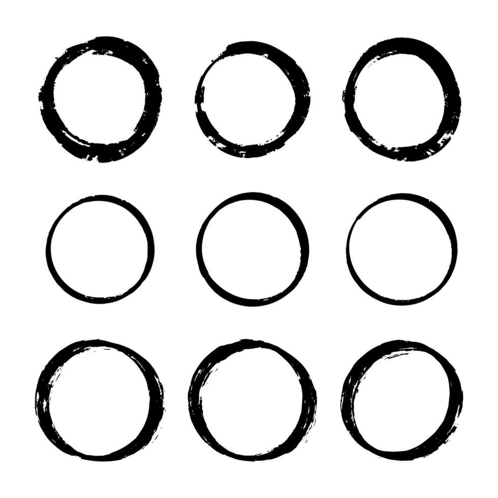 super uppsättning av cirklar rader skiss hand ritade. klotter cirklar för design element vektor
