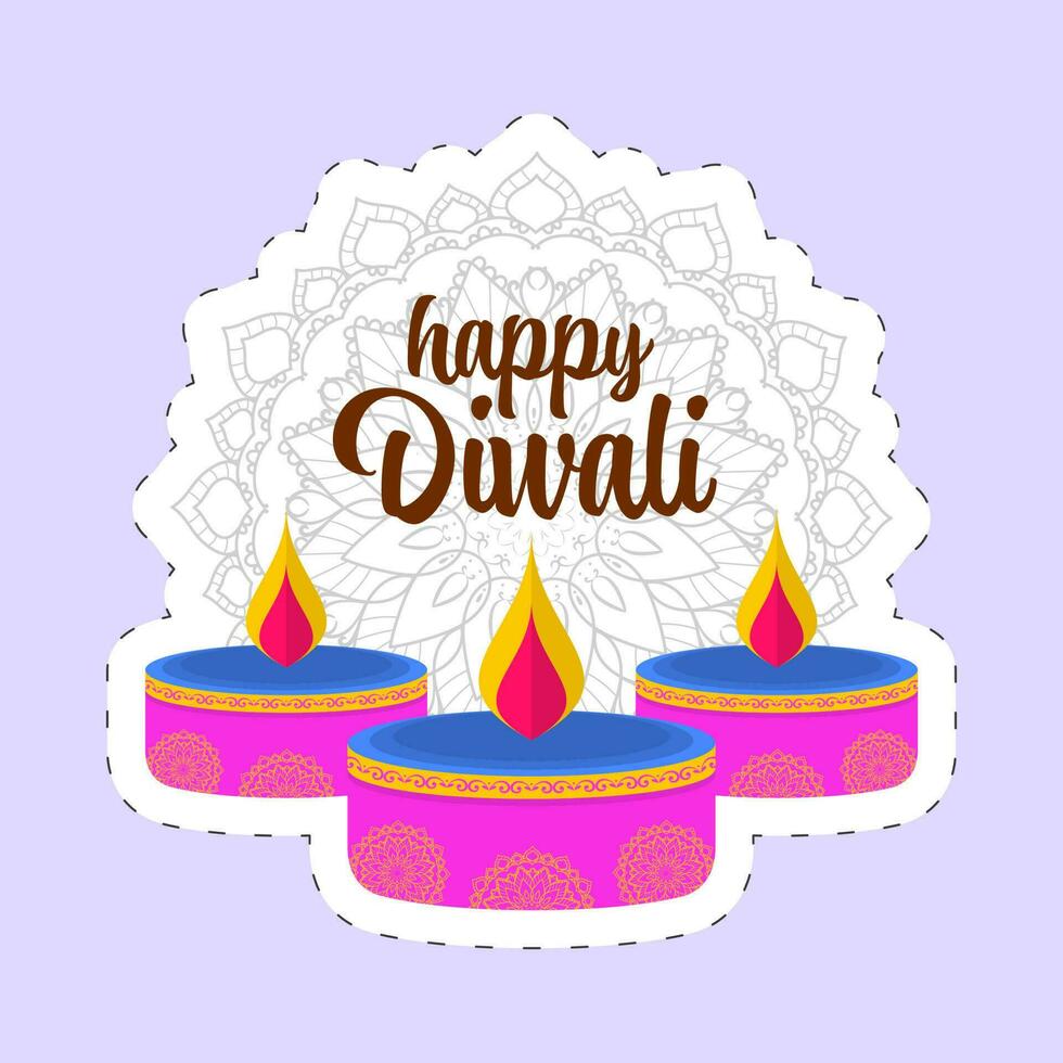 glücklich Diwali Schriftart mit zündete Teelicht Kerzen und Mandala Muster im klebrig auf violett Hintergrund. vektor