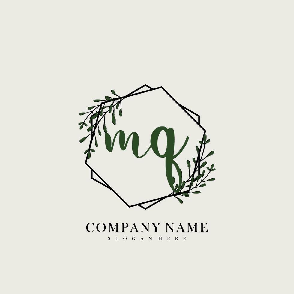 mq första skönhet blommig logotyp mall vektor