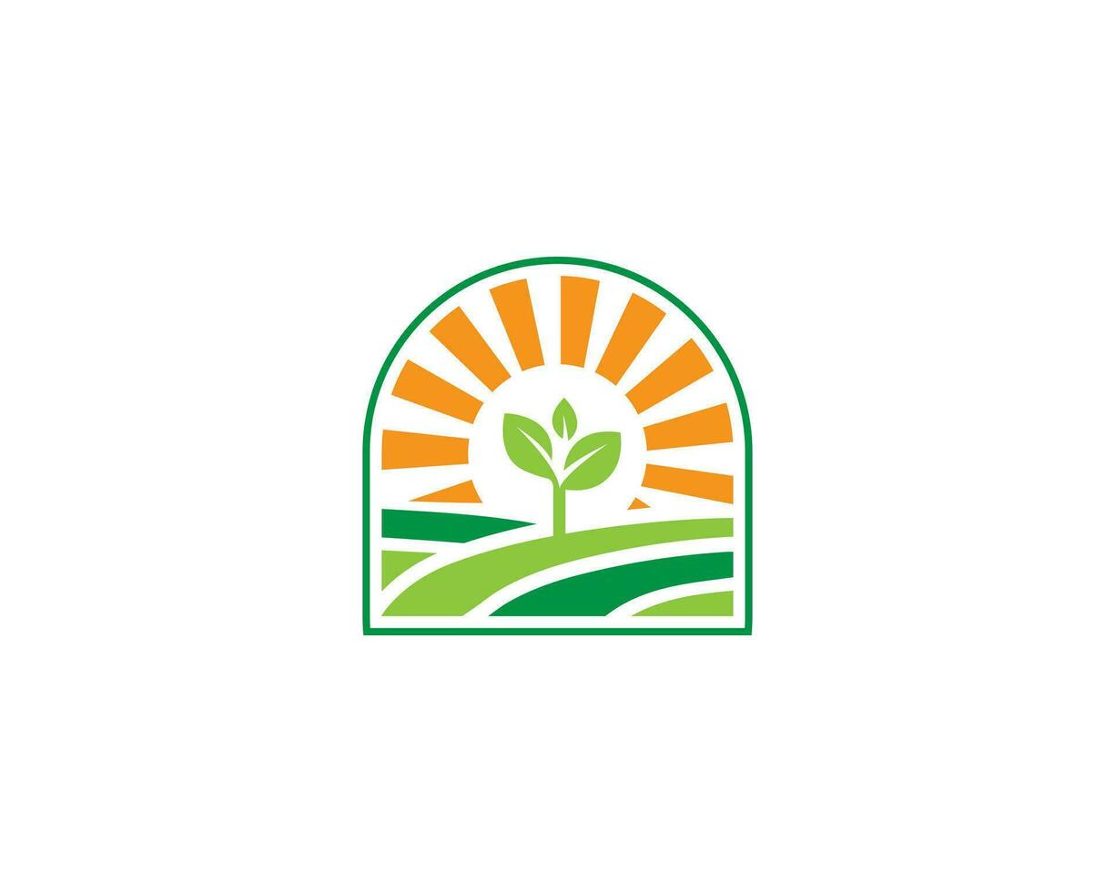 Natur Landwirtschaft Feld Logo Design mit Sonne Symbol Vektor Illustration.