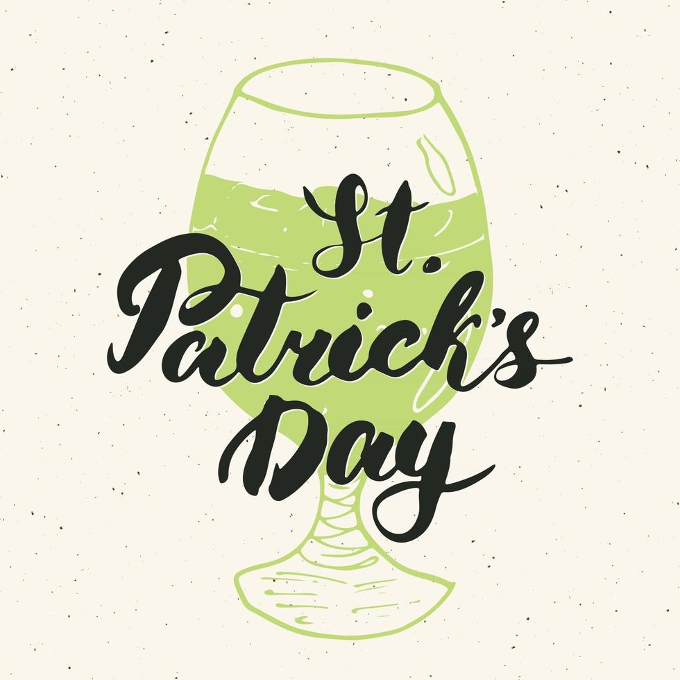 glückliche st patrick's day vintage grußkarte handbeschriftung auf bierbecher silhouette, irischer urlaub grunge strukturierte retro design vektorillustration vektor