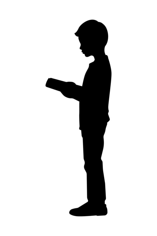 silhuett av en pojke läsning en bok medan stående vektor