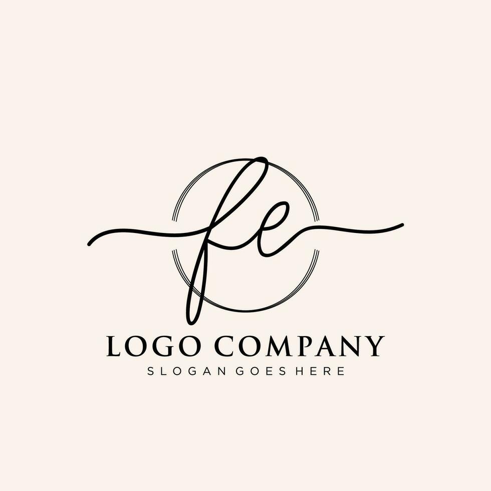 första fe feminin logotyp samlingar mall. handstil logotyp av första signatur, bröllop, mode, smycken, boutique, blommig och botanisk med kreativ mall för några företag eller företag. vektor