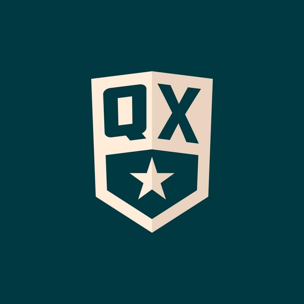 Initiale qx Logo Star Schild Symbol mit einfach Design vektor