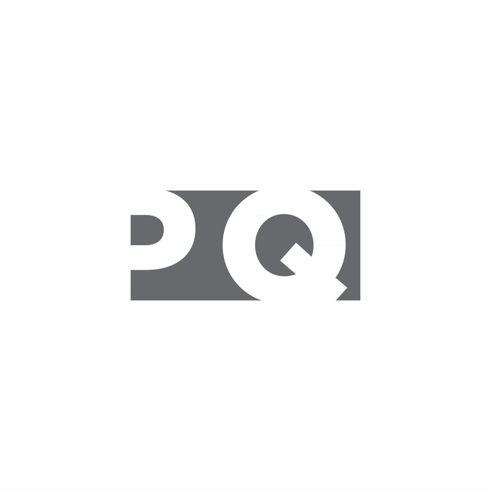 pq-logotypmonogram med negativ rymdstil designmall vektor