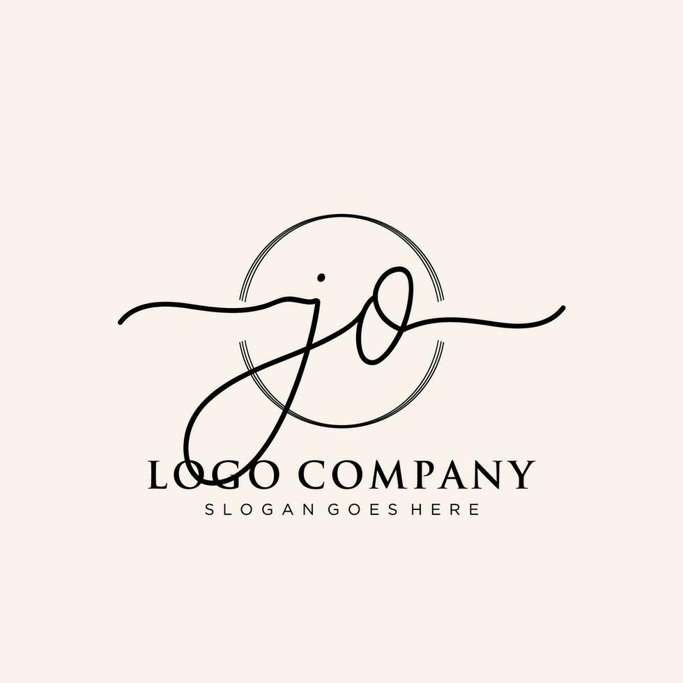första jo feminin logotyp samlingar mall. handstil logotyp av första signatur, bröllop, mode, smycken, boutique, blommig och botanisk med kreativ mall för några företag eller företag. vektor