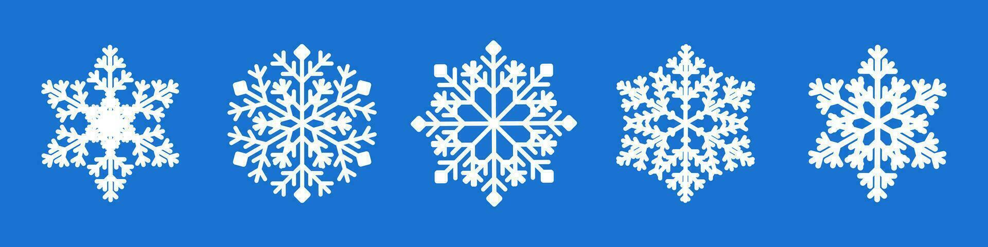 vit snöflinga samling isolerat på blå bakgrund. platt snö ikoner, snö flingor silhuett. ny år uppsättning snöflingor för jul baner, kort vektor