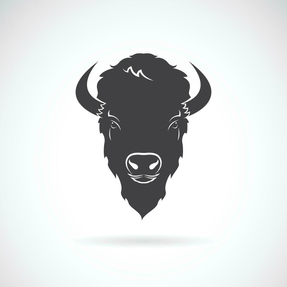 vektor av en buffel huvud design på vit bakgrund. vild djur. lätt redigerbar skiktad vektor illustration.