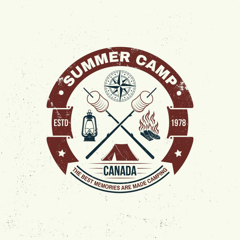 Sommer- Lager. Glück ist getoastet Marshmallows. Vektor. Jahrgang Typografie Design mit Camping Zelt, Lagerfeuer, Mäusespeck auf ein Stock Silhouette. Konzept zum Hemd oder drucken, Briefmarke oder Tee vektor