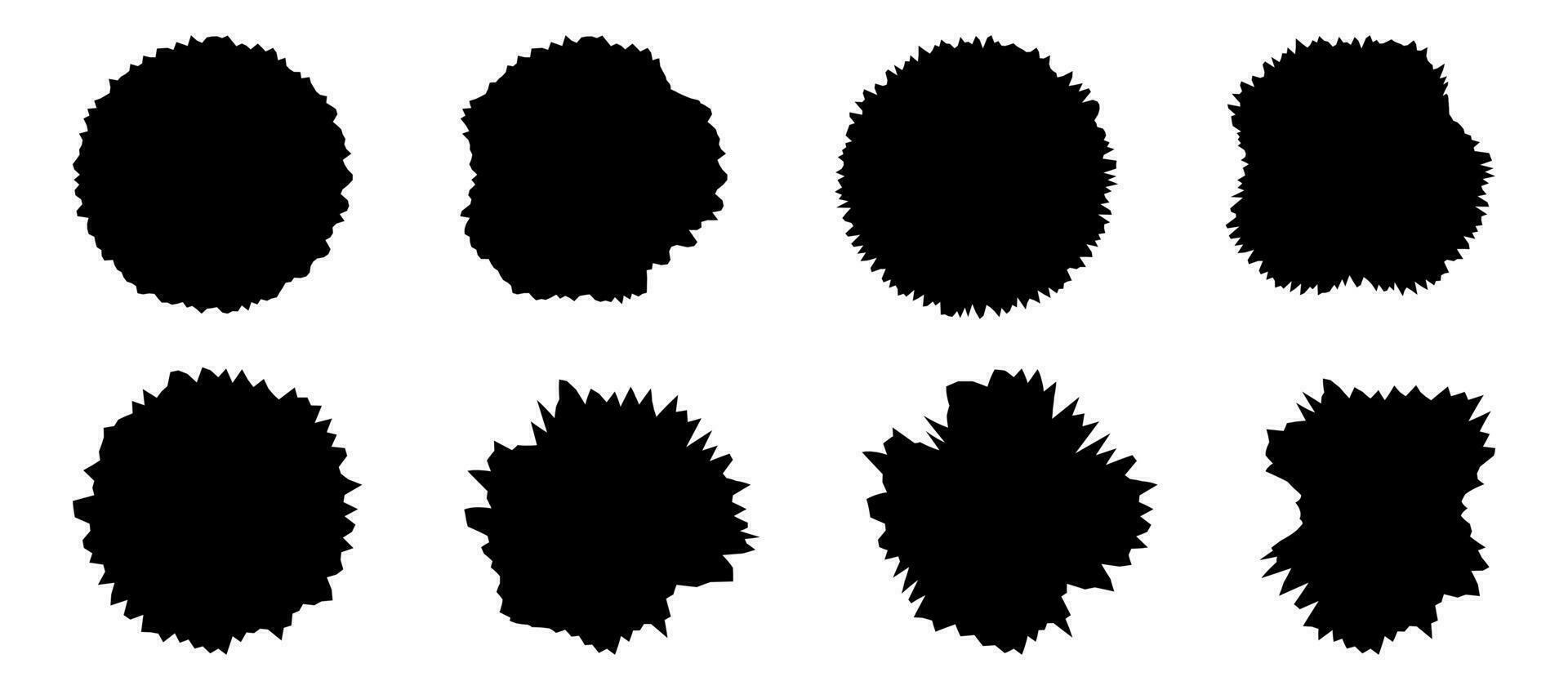 uppsättning av runda klistermärken med trasig kanter. svart hål med skarp kanter. silhuett av skrynkliga papper vektor