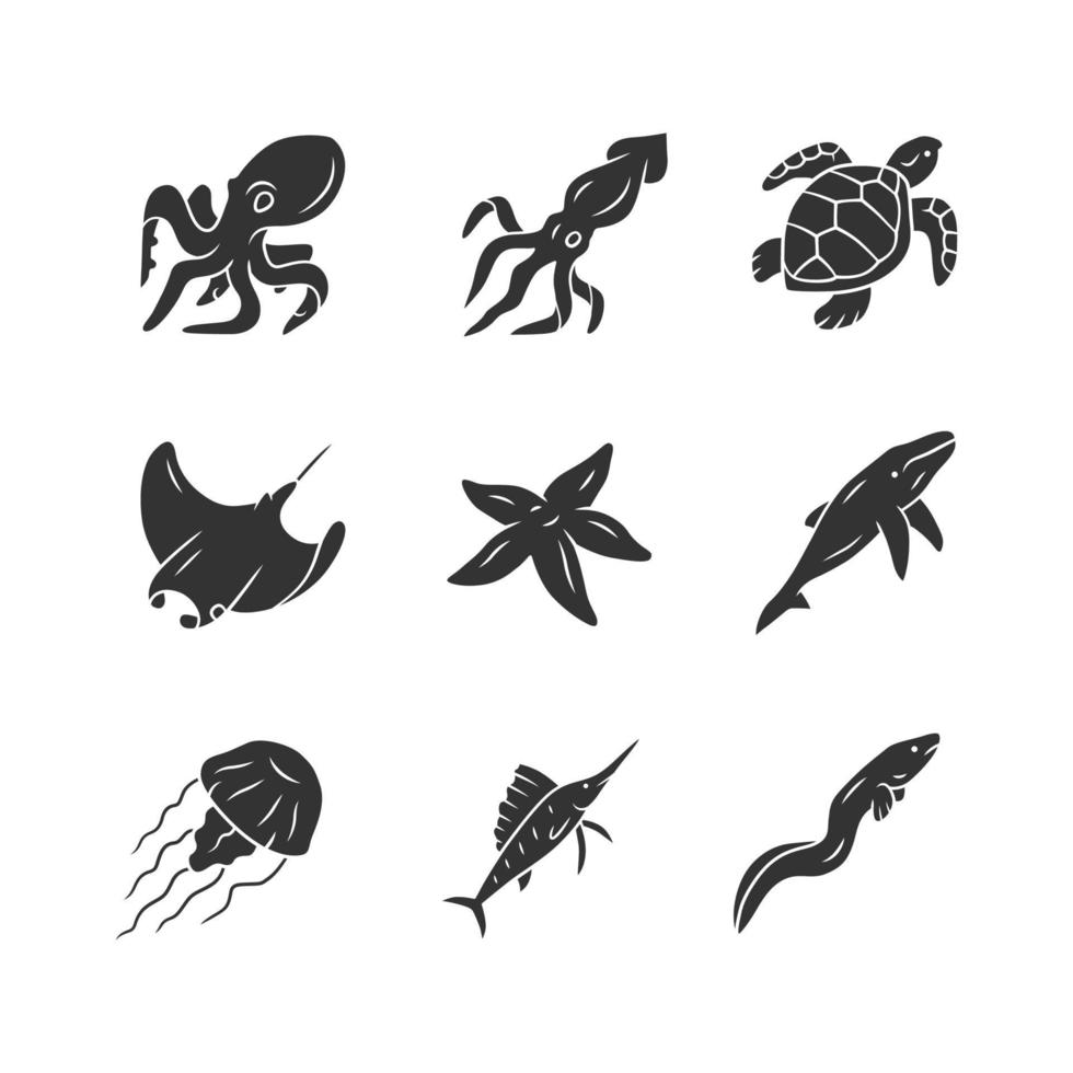 Meerestiere Glyphe Icons Set. schwimmende Tintenfische, Seesterne, Quallen. Meerwasseraquarium. Wal, Rochen, Schildkröte. Unterwasserbewohner. schwimmende Fische. Silhouette-Symbole. isolierte Vektorgrafik vektor