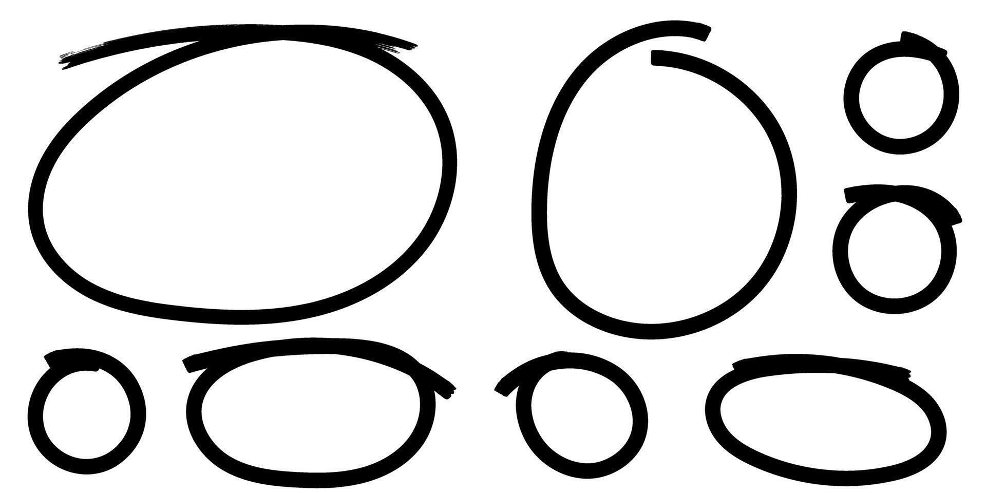 schwarz Oval, Kreis, Markieren einstellen Element. Hand gezeichnet Gekritzel runden Marker. Vektor Illustration