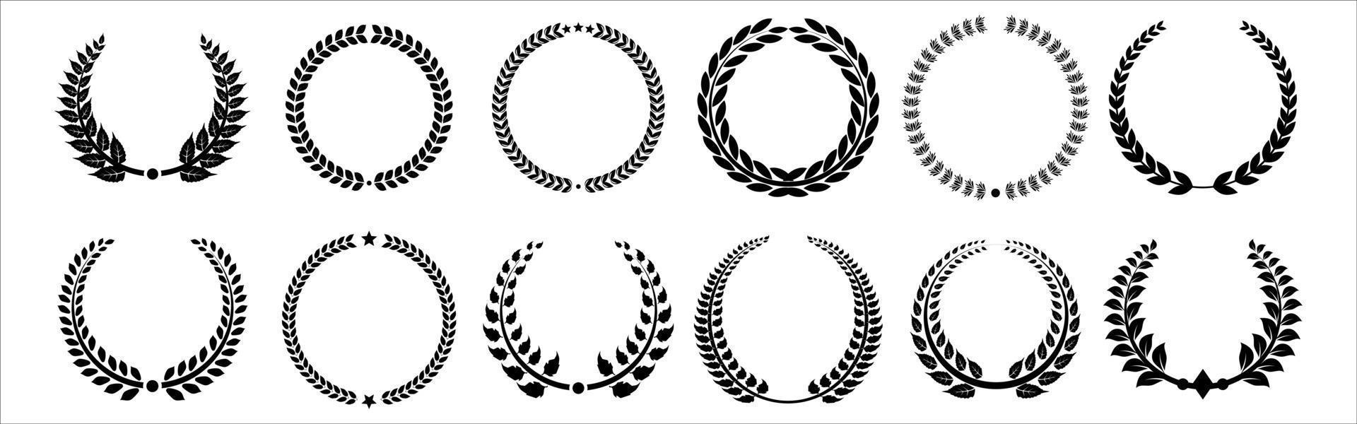 Set aus schwarzen und weißen Silhouetten, kreisförmigen Lorbeerblättern und Eichenkränzen, die eine Auszeichnung, Leistung, Heraldik, Adel darstellen. vektor