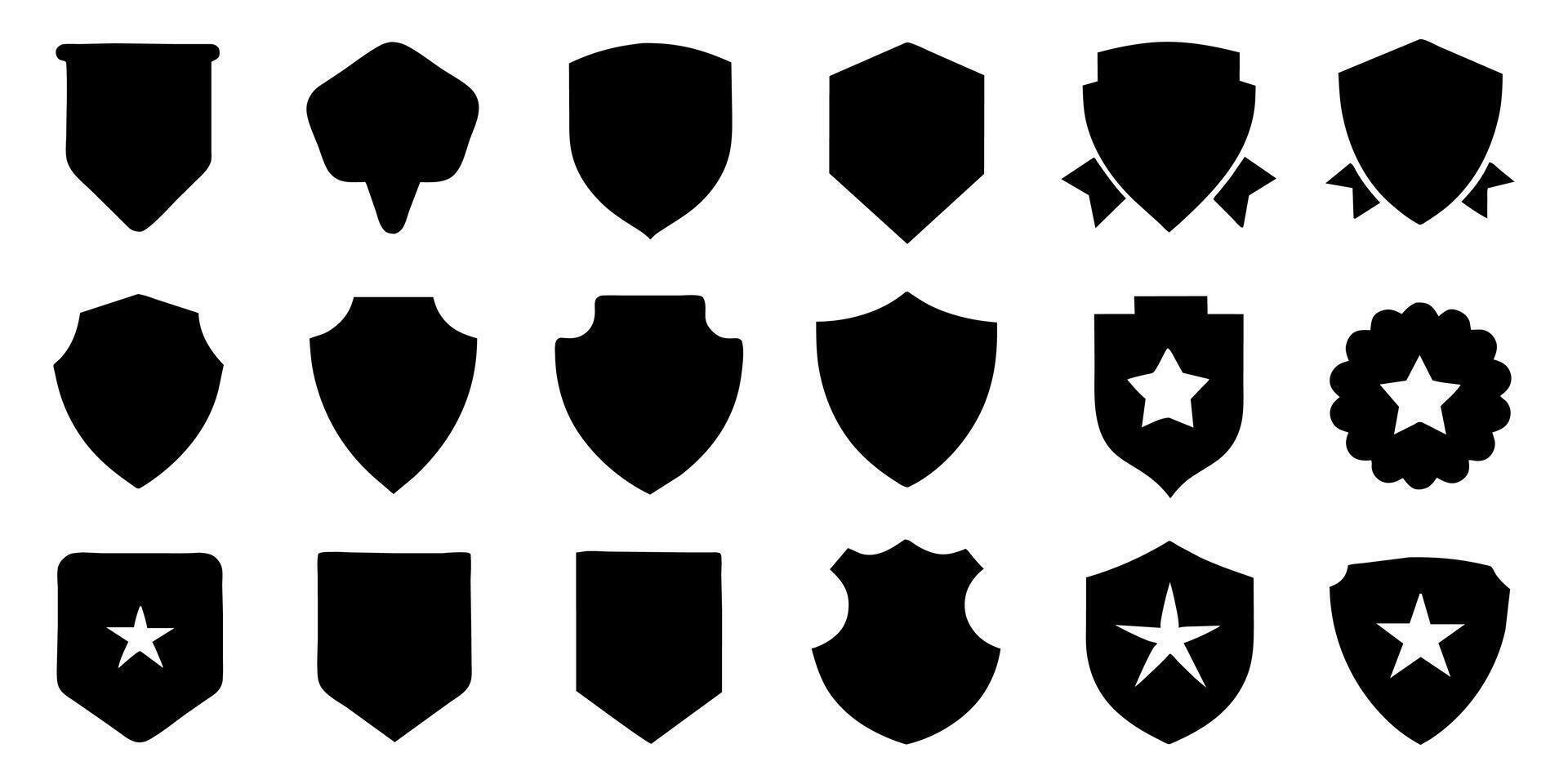 skön uppsättning av sköldar silhuetter. svart märken form märka samling för militär, polis, fotboll och andra. vektor