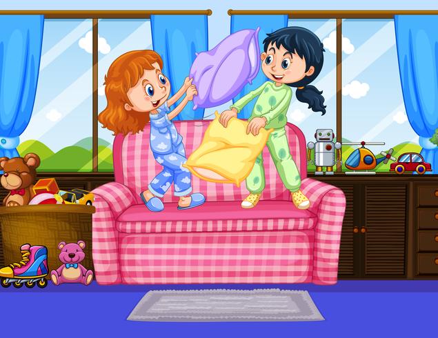 Två tjejer i pyjamas som spelar kuddekamp i rummet vektor