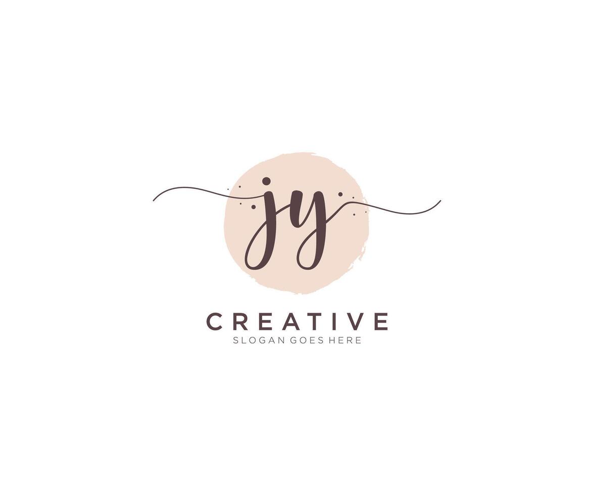 anfängliches jy feminines logo schönheitsmonogramm und elegantes logodesign, handschriftlogo der ersten unterschrift, hochzeit, mode, blumen und botanik mit kreativer vorlage. vektor