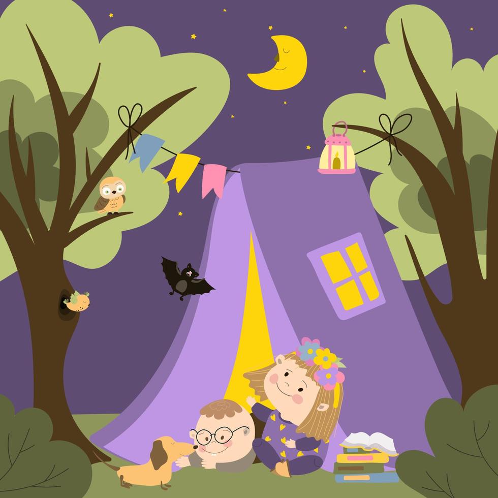 Glückliche Kinder auf dem Campingplatz. Kinder sitzen nachts in der Nähe eines Zeltes im Wald. Vektorillustration im Cartoon-Stil. für Print, Webdesign. Handzeichnung. vektor