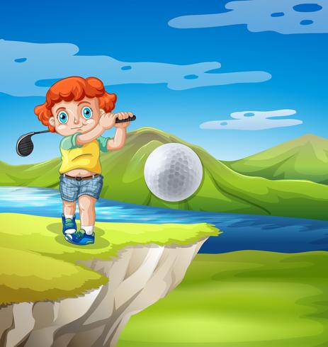 Junge, der in der Natur Golf spielt vektor