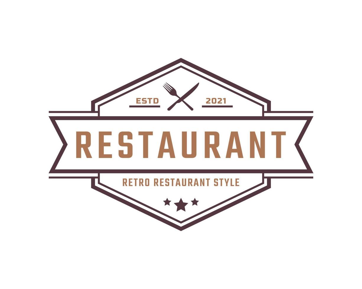 klassisk vintage märke korsad sked gaffel kniv rustik vintage retro för kök mat meny maträtt restaurang logotyp design inspiration vektor