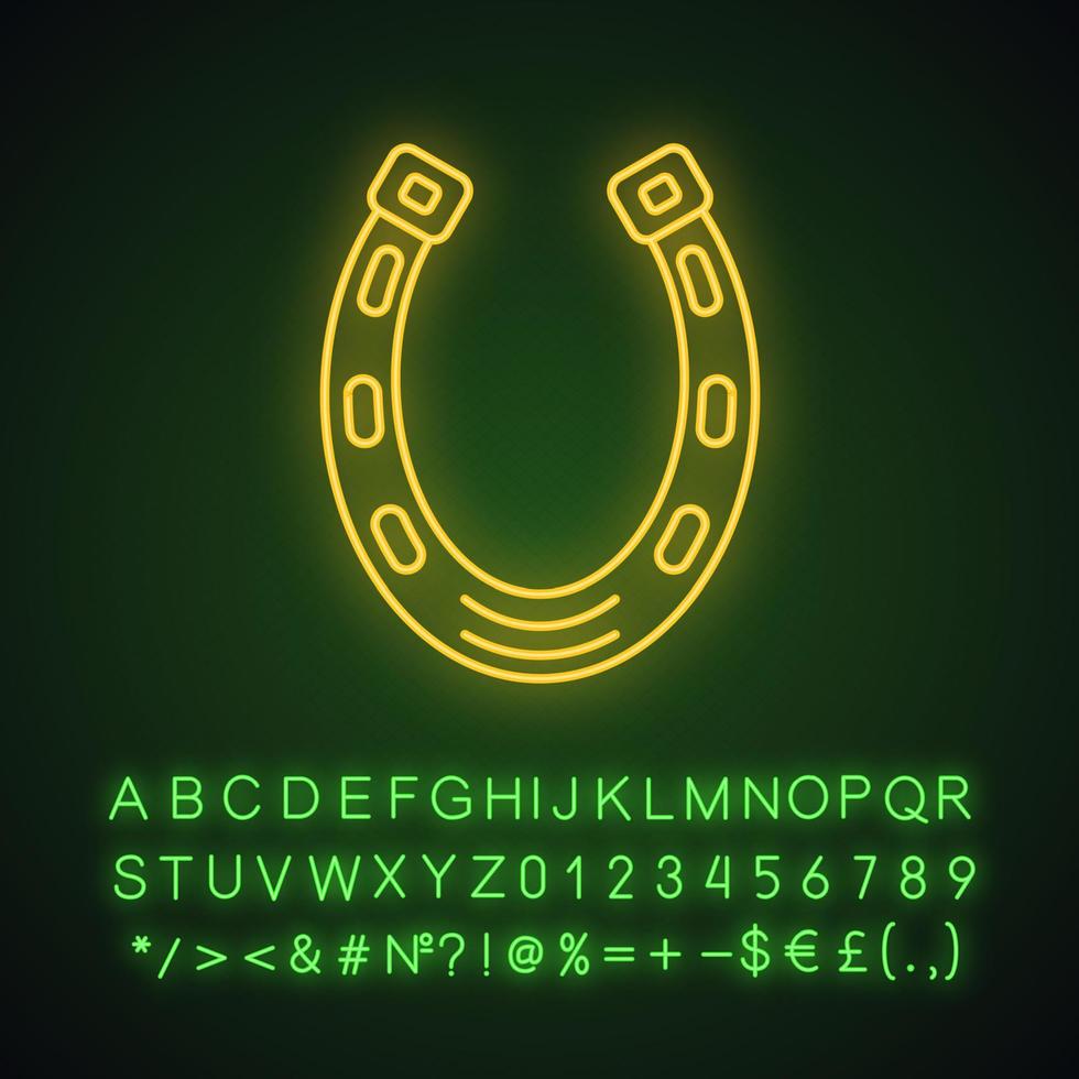 Hufeisen-Neonlicht-Symbol. Viel Glück Maskottchen. Tag des Heiligen Patrick. leuchtendes zeichen mit alphabet, zahlen und symbolen. vektor isolierte illustration