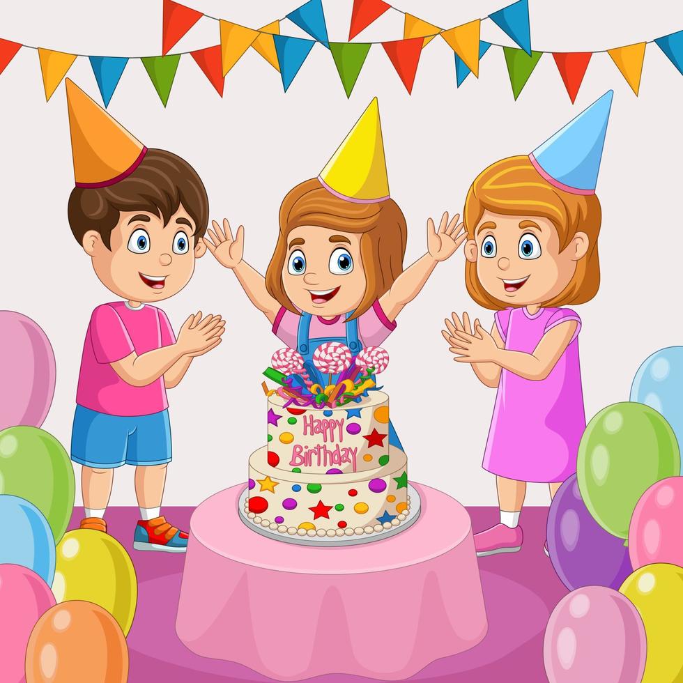glad tjej med tårta och hennes vänner på födelsedagsfest vektor