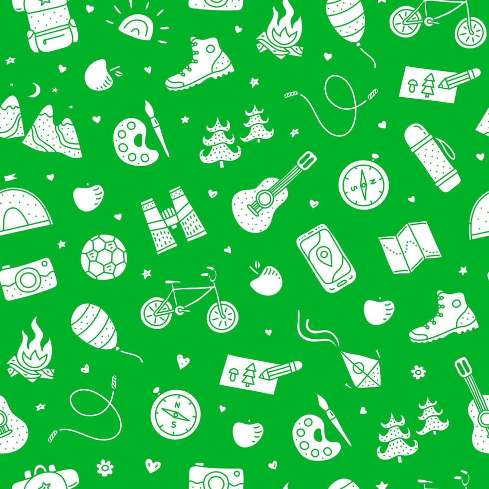 grünes nahtloses muster mit gekritzelweißem kindercamp, outdoor-ikonen. vektor