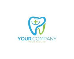 tandhälsa och plus tandvård logotypdesigner med leende vektor mall.