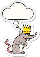 tecknad råttkung skrattar och tankebubbla som ett tryckt klistermärke vektor